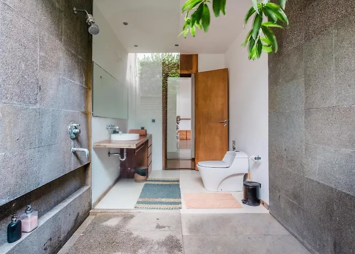 Balangan Nakar Villa *